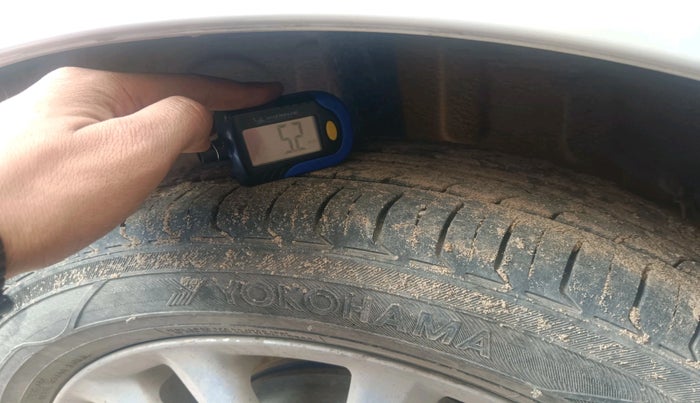 2017 Toyota Etios VX PLATINUM, Petrol, Manual, 66,640 km, tyre