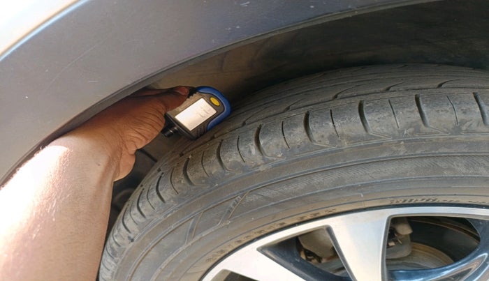 2019 Maruti S Cross ALPHA 1.3, Diesel, Manual, 1,31,708 km, tyre