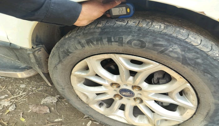 2014 Ford Ecosport TITANIUM 1.5L DIESEL (OPT), Diesel, Manual, 1,08,979 km, tyre