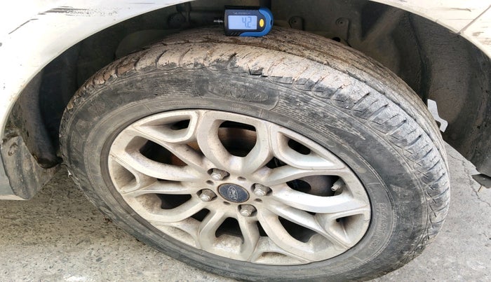 2015 Ford Ecosport TITANIUM 1.0L ECOBOOST, Petrol, Manual, 62,421 km, tyre