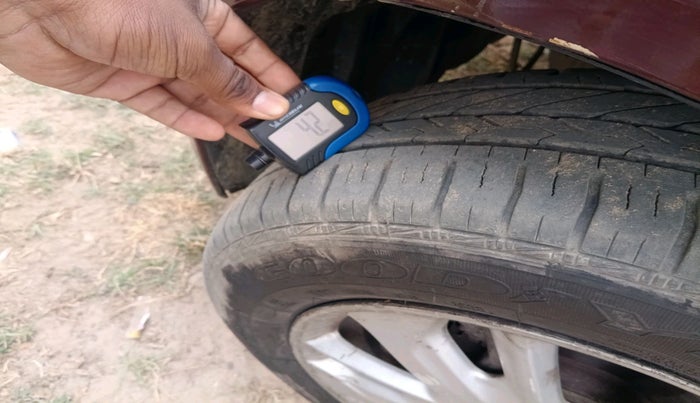 2013 Honda Amaze 1.5L I-DTEC VX, Diesel, Manual, 1,51,088 km, tyre