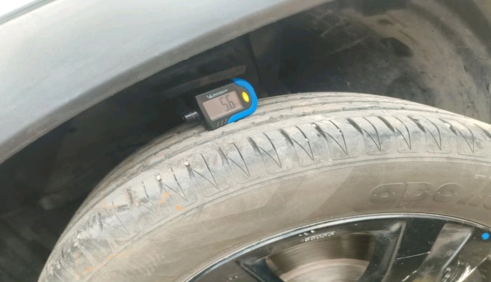 2019 Maruti Vitara Brezza ZDI AMT, Diesel, Automatic, 1,05,636 km, tyre