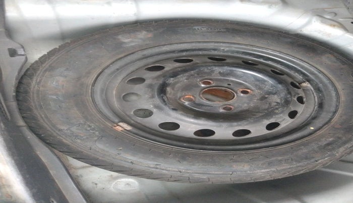 2011 Hyundai i20 SPORTZ 1.2, Petrol, Manual, 72,761 km, tyre