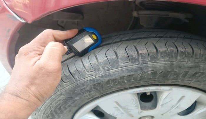 2010 Hyundai i10 SPORTZ 1.2, Petrol, Manual, 52,003 km, tyre