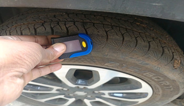 2023 Maruti Grand Vitara ALPHA SMART HYBRID, Petrol, Manual, 23,514 km, tyre