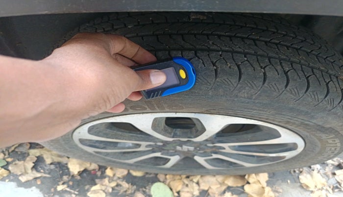 2023 Maruti Grand Vitara ALPHA SMART HYBRID, Petrol, Manual, 23,514 km, tyre