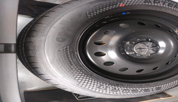 2023 Maruti Grand Vitara ALPHA SMART HYBRID, Petrol, Manual, 23,514 km, tyre