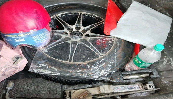 2015 Honda Amaze 1.2L I-VTEC S, Petrol, Manual, 38,112 km, tyre