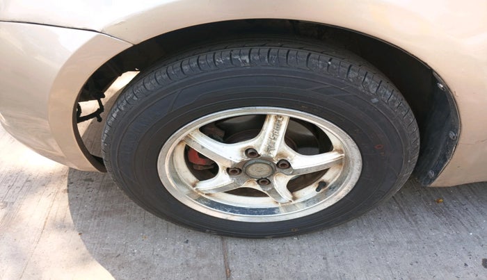 2010 Maruti Swift Dzire VXI, Petrol, Manual, 1,20,538 km, tyre