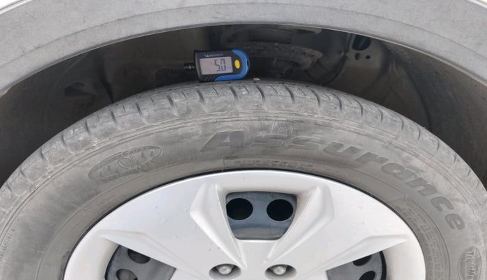 2018 Hyundai Creta E PLUS 1.6 PETROL, Petrol, Manual, 30,164 km, tyre