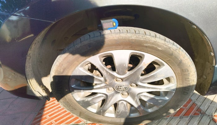 2017 Maruti Baleno ZETA CVT PETROL 1.2, Petrol, Automatic, 1,06,941 km, tyre