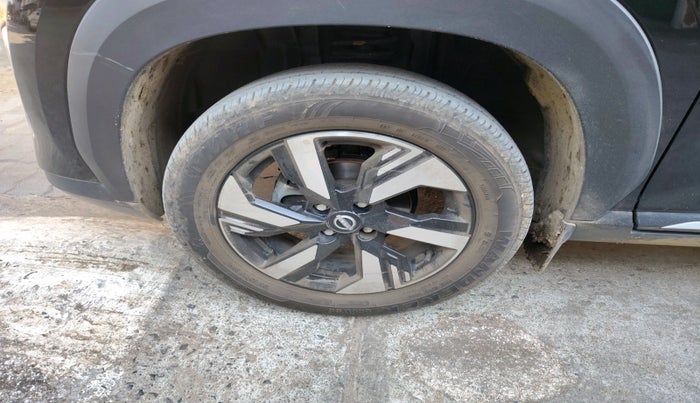 2025 Nissan MAGNITE N-Connecta HRAO 1.0 Turbo Petrol MT, Petrol, Manual, 8,907 km, tyre