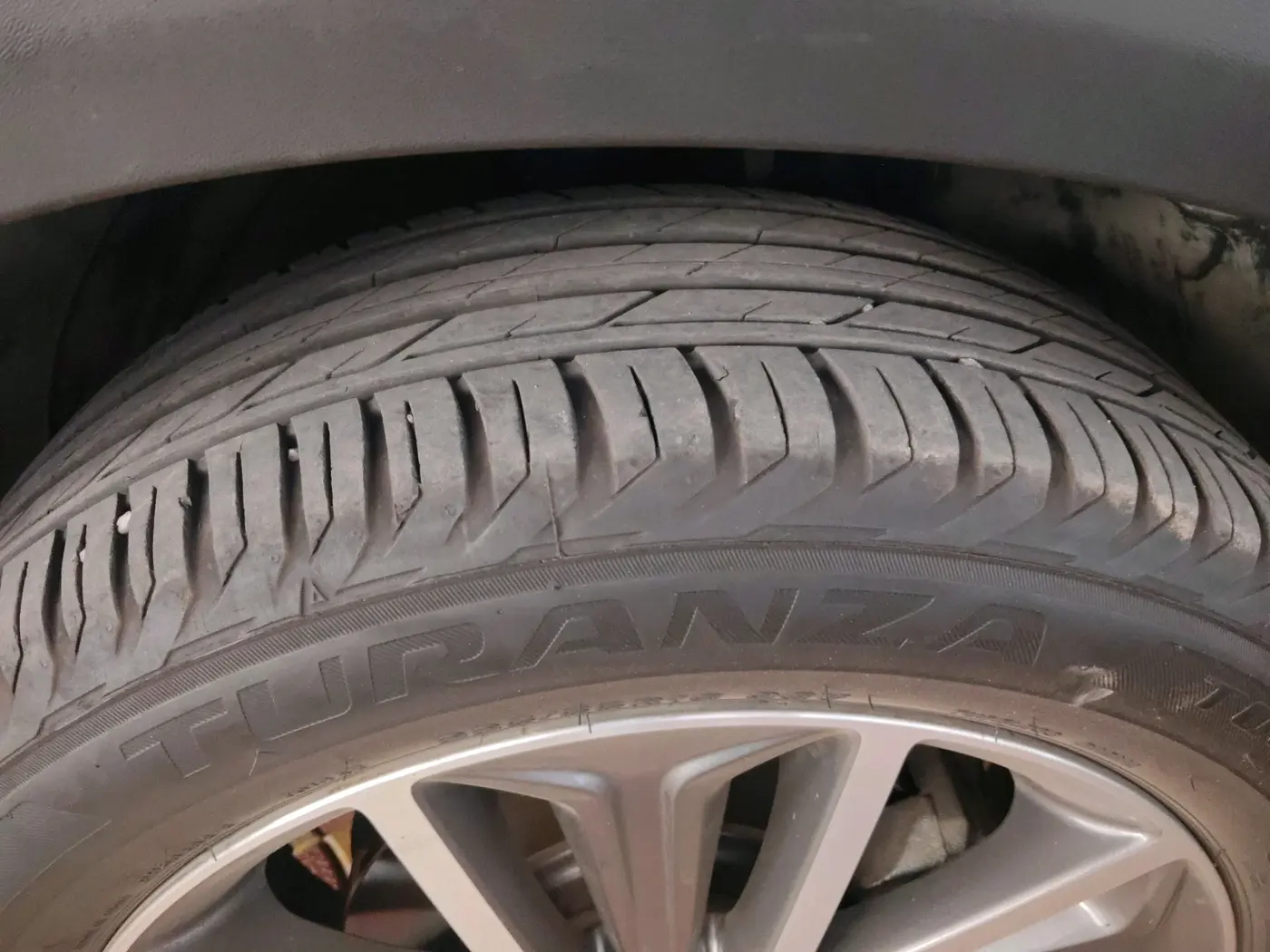 2018 Hyundai Tucson GLS 2WD AT PETROL, Petrol, Automatic, 63,735 km, tyre