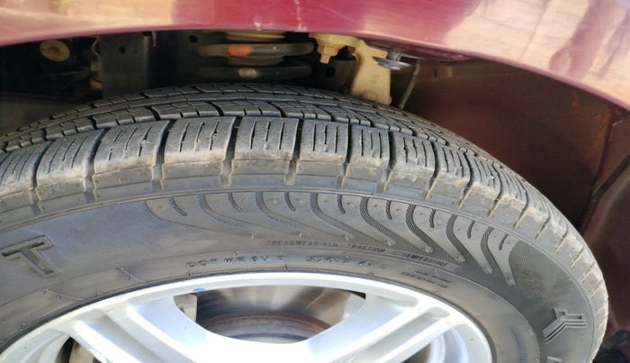 2018 Mahindra MARAZZO M6 8 STR, Diesel, Manual, 83,905 km, tyre