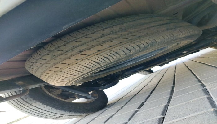 2018 Mahindra MARAZZO M6 8 STR, Diesel, Manual, 83,905 km, tyre