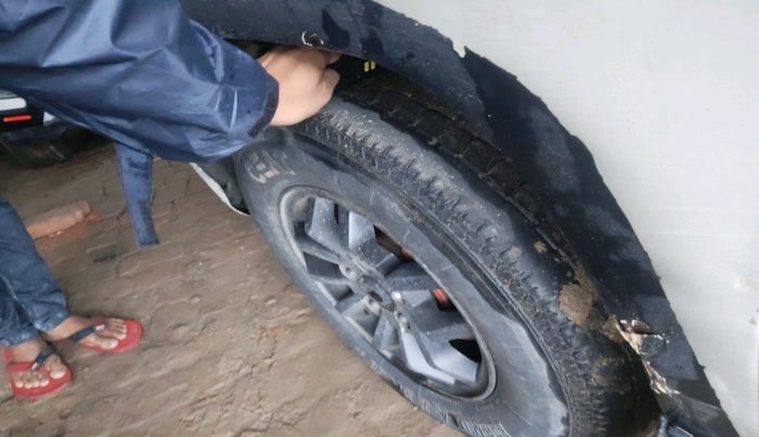 2016 Mahindra TUV300 T8, Diesel, Manual, 1,62,368 km, tyre