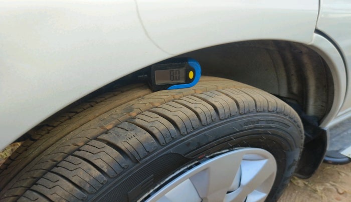 2022 Maruti Eeco 5 STR AC (O), Petrol, Manual, 26,881 km, tyre