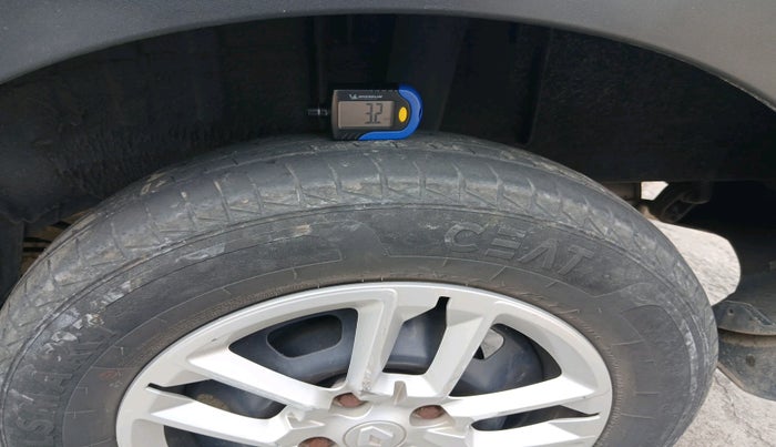 2021 Renault TRIBER RXT AMT, Petrol, Automatic, 31,649 km, tyre