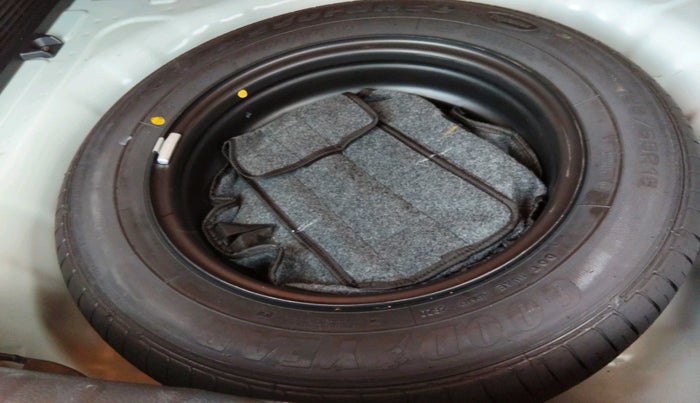 2020 KIA SONET HTX PLUS 1.5, Diesel, Manual, 38,405 km, tyre