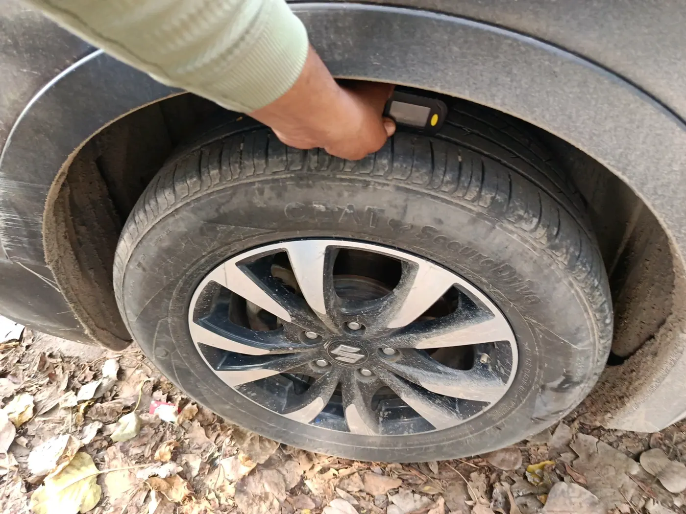 2021 Maruti S Cross ZETA 1.5, Petrol, Manual, 2,20,970 km, tyre