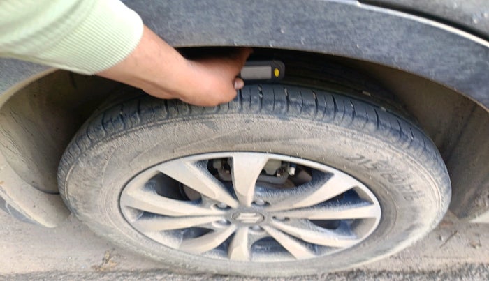 2021 Maruti S Cross ZETA 1.5, Petrol, Manual, 2,20,970 km, tyre