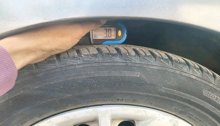 2013 Hyundai i10 MAGNA 1.1, Petrol, Manual, 71,122 km, tyre