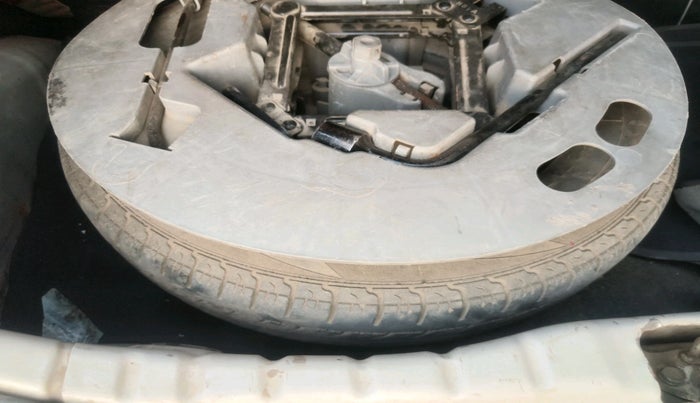 2012 Hyundai Eon D-LITE + LPG, Petrol, Manual, 91,831 km, tyre