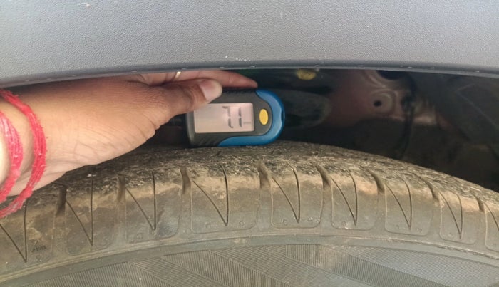 2022 KIA SONET HTK PLUS 1.2, Petrol, Manual, 4,012 km, tyre