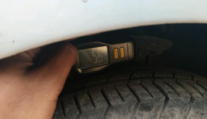2014 Hyundai Xcent SX AT 1.2 (O), Petrol, Automatic, 52,479 km, tyre