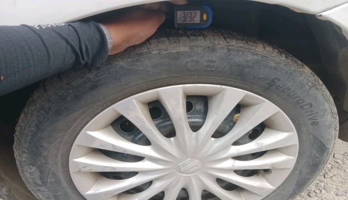 2017 Maruti Ciaz DELTA DIESEL 1.3, Diesel, Manual, 1,84,317 km, tyre