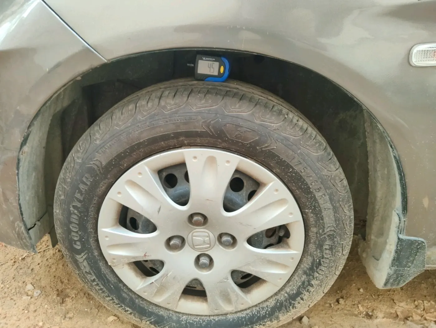 2014 Honda Amaze 1.2L I-VTEC S, Petrol, Manual, 84,194 km, tyre