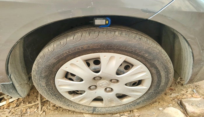 2014 Honda Amaze 1.2L I-VTEC S, Petrol, Manual, 84,194 km, tyre