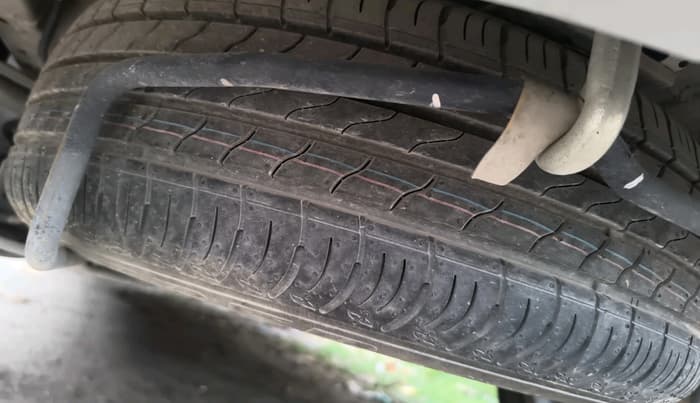 2023 Maruti XL6 ZETA CNG, CNG, Manual, 73,143 km, tyre