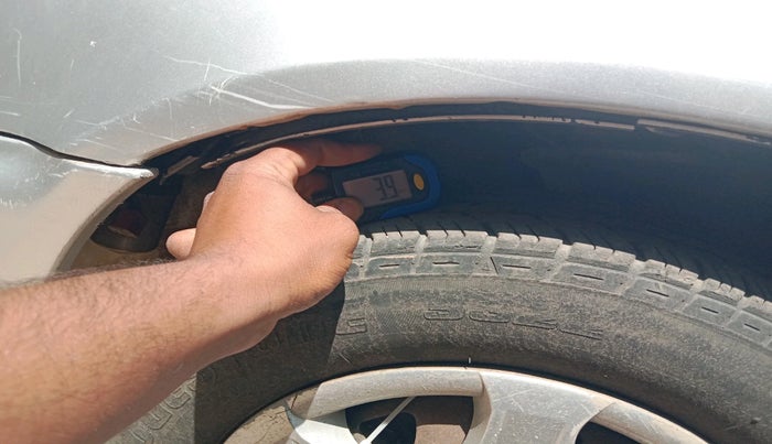 1999 Honda City 1.5L EXI AT, CNG, Automatic, 1,78,846 km, tyre