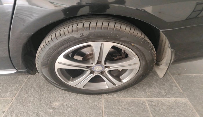 2017 Mercedes Benz E Class E 200 AVANTGARDE, Petrol, Automatic, 1,54,035 km, tyre