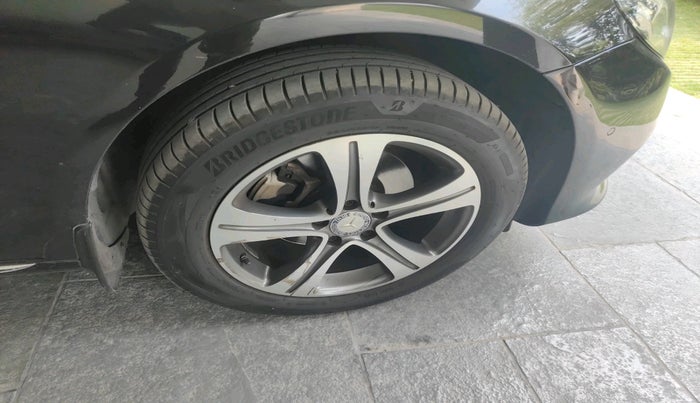 2017 Mercedes Benz E Class E 200 AVANTGARDE, Petrol, Automatic, 1,54,035 km, tyre