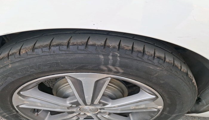 2018 Hyundai Verna 1.6 VTVT SX O, Petrol, Manual, 53,528 km, tyre