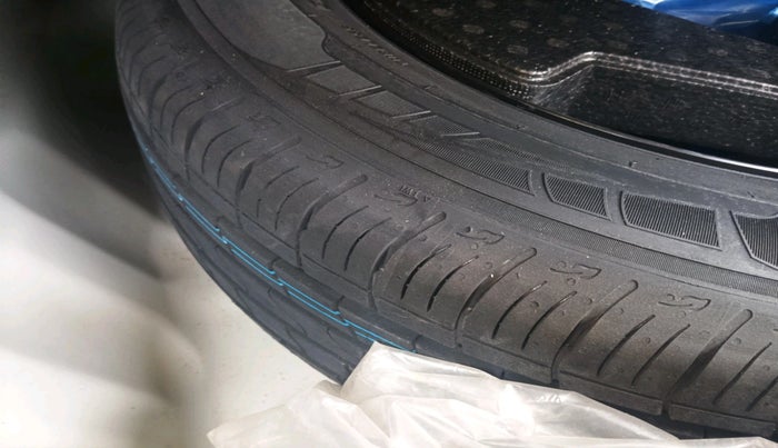 2024 Maruti BREZZA VXI S-CNG, CNG, Manual, 48,758 km, tyre