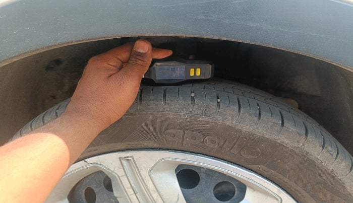 2019 Tata NEXON XM PETROL, Petrol, Manual, 1,08,491 km, tyre