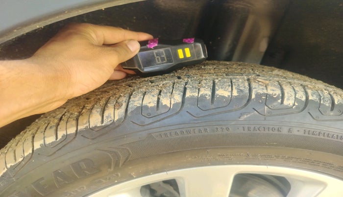 2023 MG ASTOR SUPER 1.5 CVT, Petrol, Automatic, 17,135 km, tyre