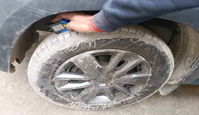 2020 Renault Kwid CLIMBER 1.0 AMT (O), Petrol, Automatic, 57,633 km, tyre