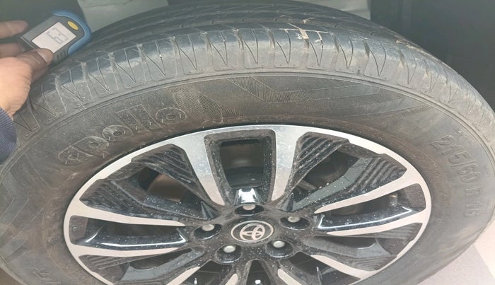 2022 Toyota URBAN CRUISER PREMIUM GRADE AT, Petrol, Automatic, 18,964 km, tyre