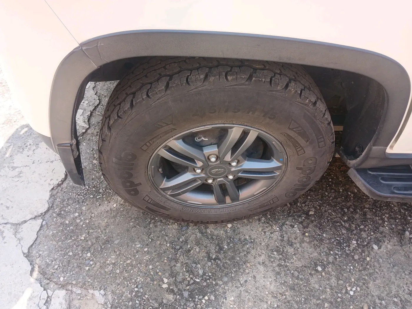 2020 Mahindra BOLERO NEO N 10, Diesel, Manual, 1,13,081 km, tyre