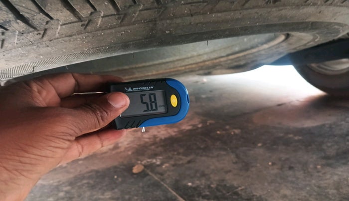 2017 Mahindra XUV500 W10, Diesel, Manual, 57,713 km, tyre