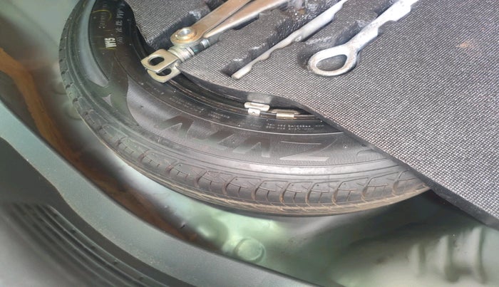 2016 Honda Jazz 1.2L I-VTEC SV, Petrol, Manual, 86,413 km, tyre