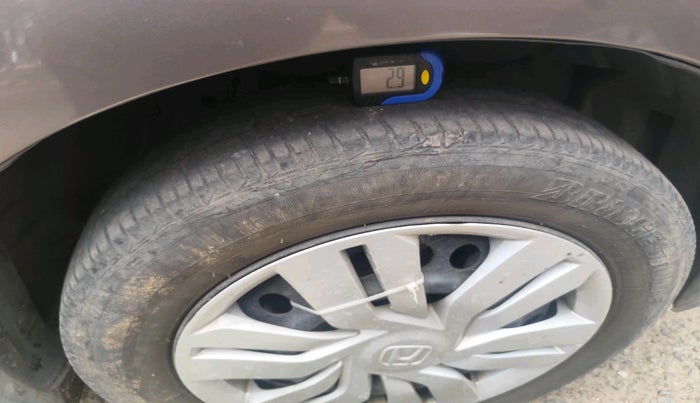 2016 Honda Jazz 1.2L I-VTEC SV, Petrol, Manual, 86,413 km, tyre