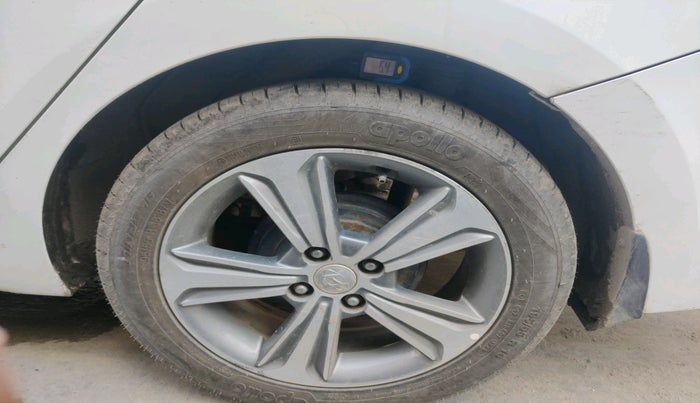 2019 Hyundai Verna 1.6 VTVT SX (O) AT, Petrol, Automatic, 1,10,072 km, tyre