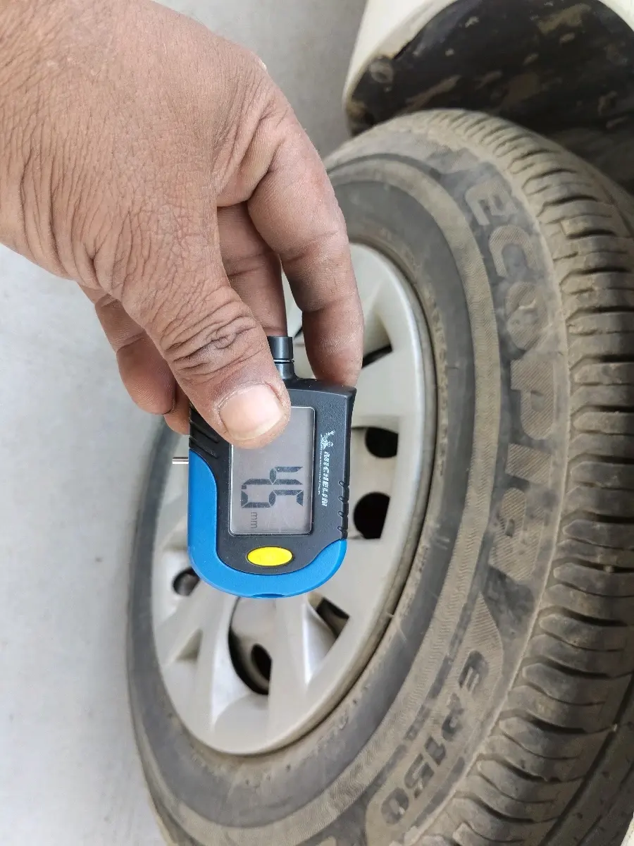 2018 Maruti Swift Dzire TOUR S PETROL, CNG, Manual, 73,839 km, tyre