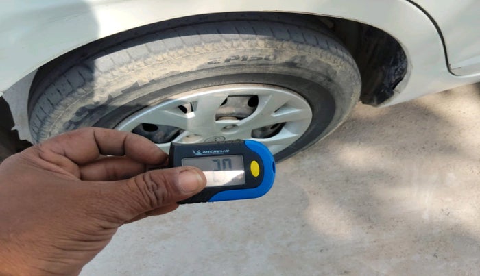 2018 Maruti Swift Dzire TOUR S PETROL, CNG, Manual, 73,839 km, tyre