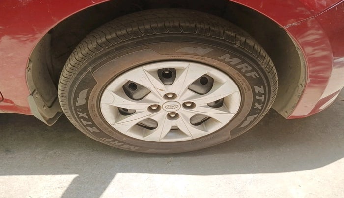 2016 Hyundai Elite i20 SPORTZ 1.2, Petrol, Manual, 30,590 km, tyre